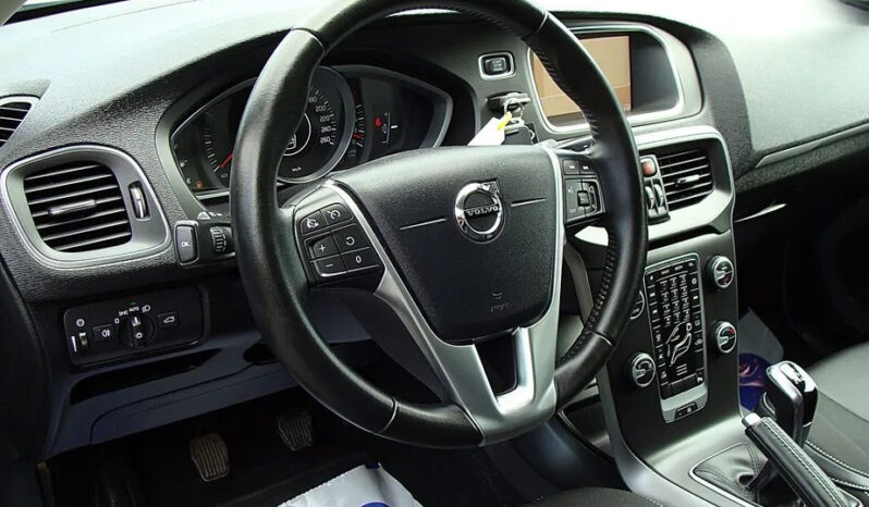 Volvo V40 full