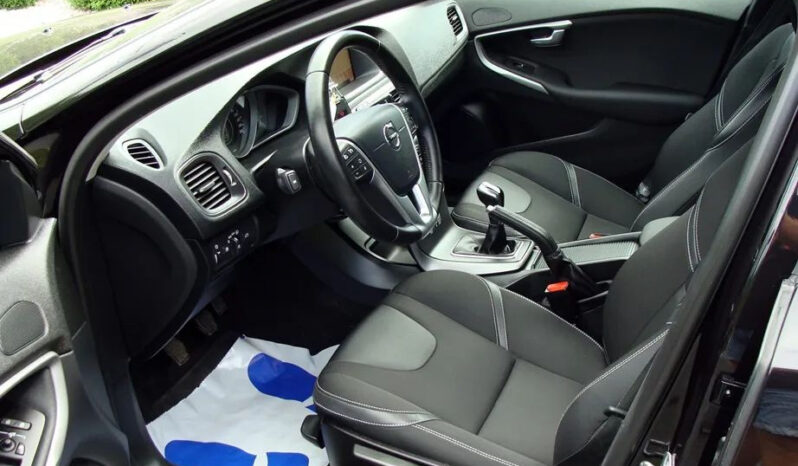 Volvo V40 full