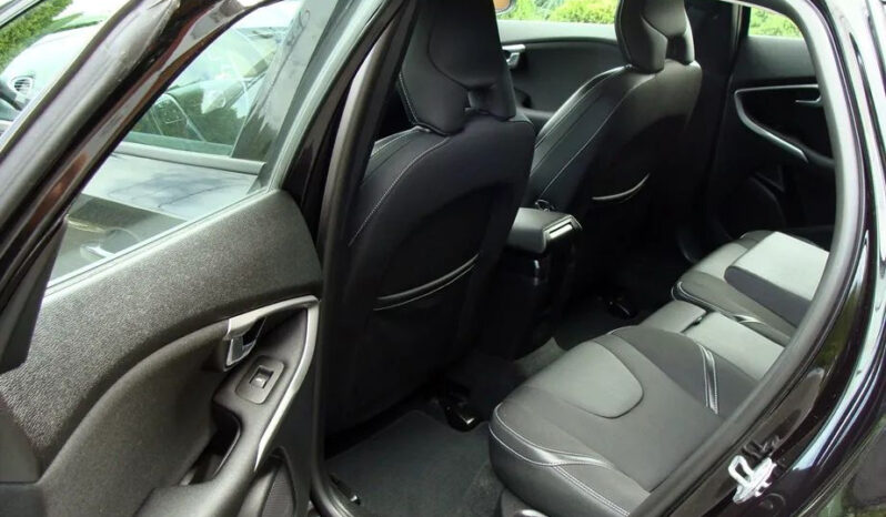 Volvo V40 full