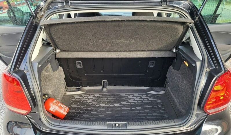 Volkswagen Polo full