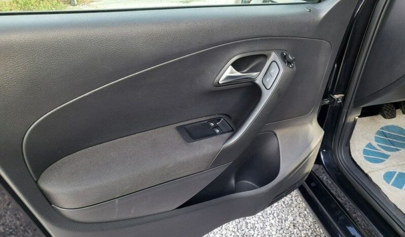 Volkswagen Polo full