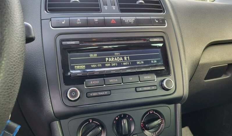 Volkswagen Polo full