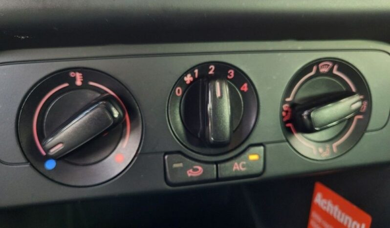 Volkswagen Polo full