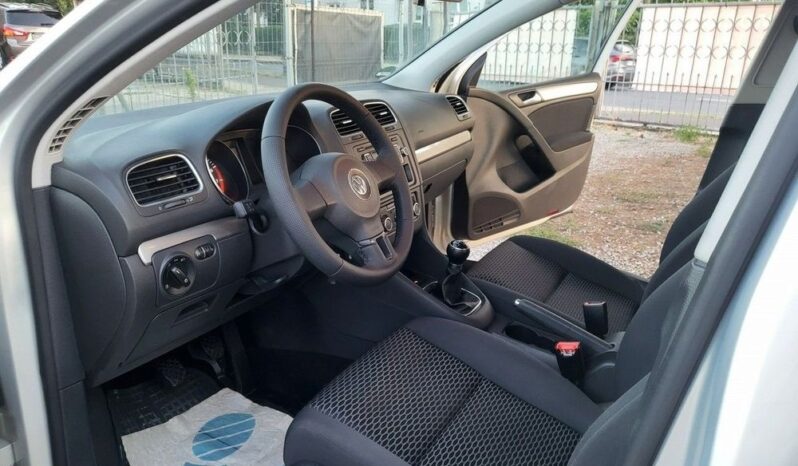 Volkswagen Golf full
