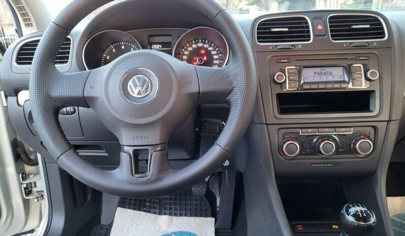 Volkswagen Golf full
