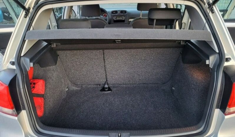 Volkswagen Golf full