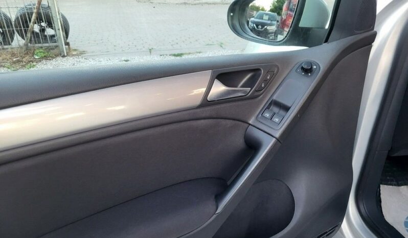 Volkswagen Golf full