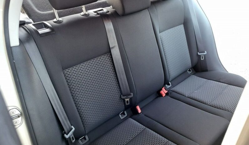 Volkswagen Golf full