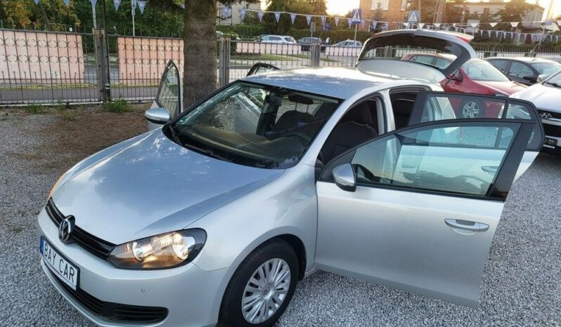 Volkswagen Golf full