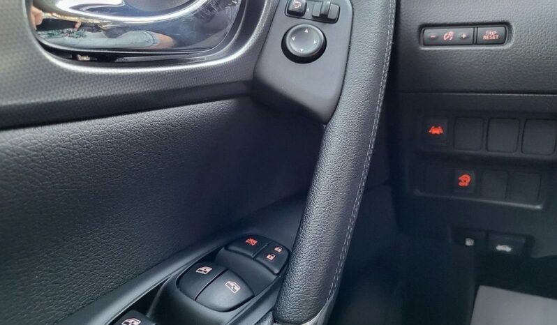 Nissan Qashqai full