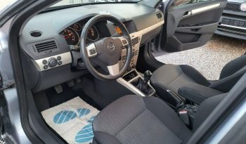 Opel Astra full