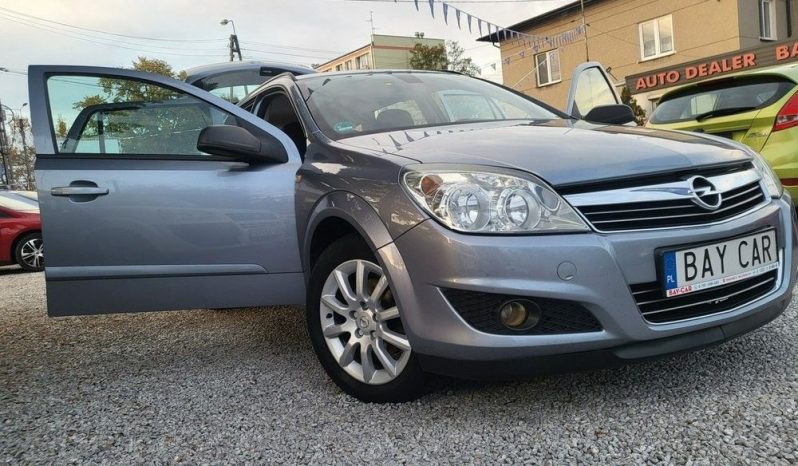 Opel Astra full
