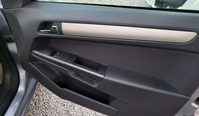 Opel Astra full