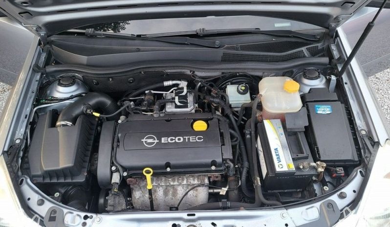 Opel Astra full