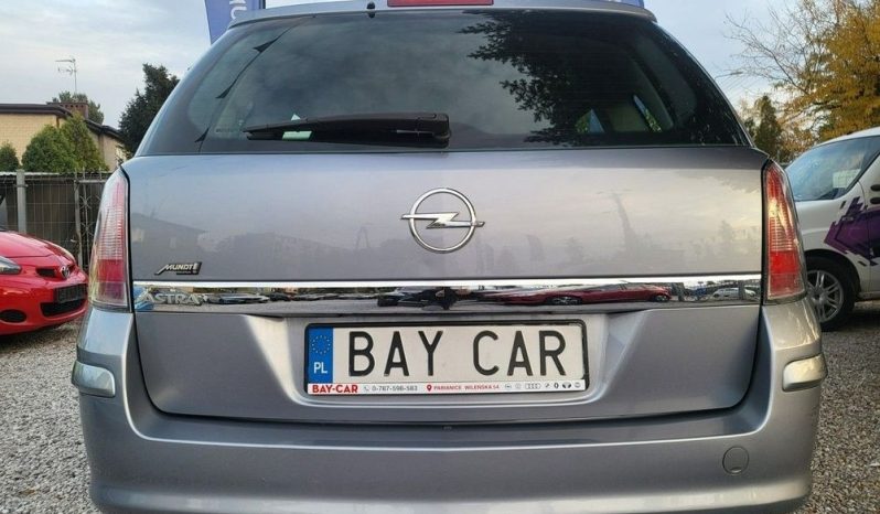 Opel Astra full