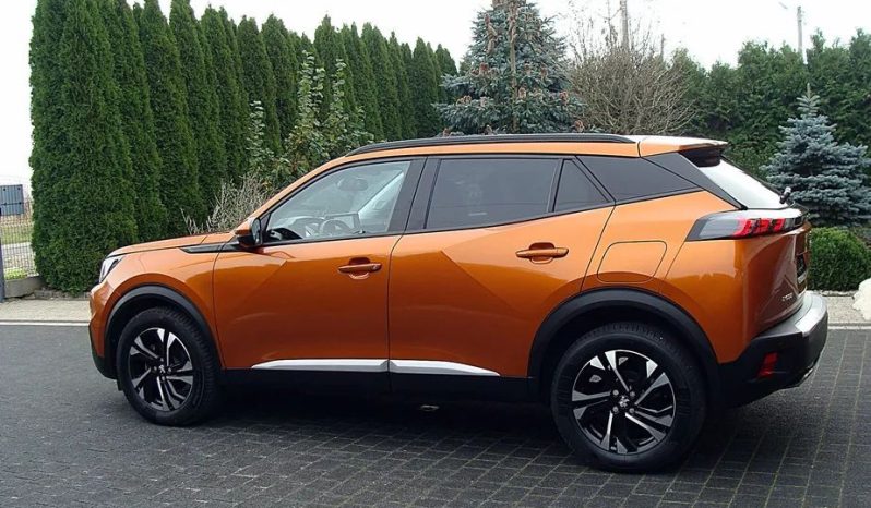 Peugeot 2008 PureTech 130 Allure S&S EAT8 full
