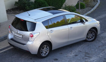 Toyota Verso 1.8 5-Sitzer Executive full