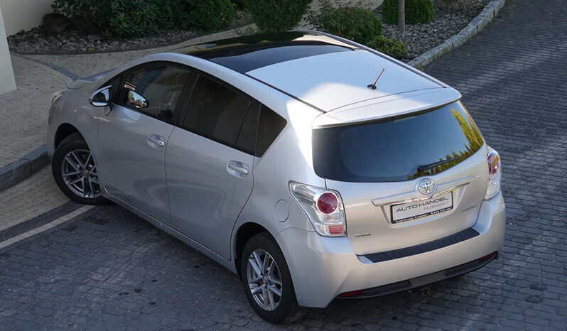 Toyota Verso 1.8 5-Sitzer Executive full