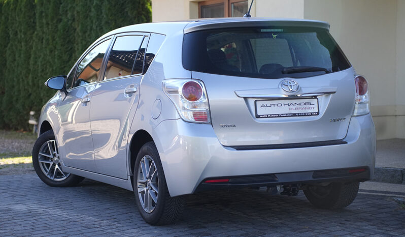 Toyota Verso 1.8 5-Sitzer Executive full