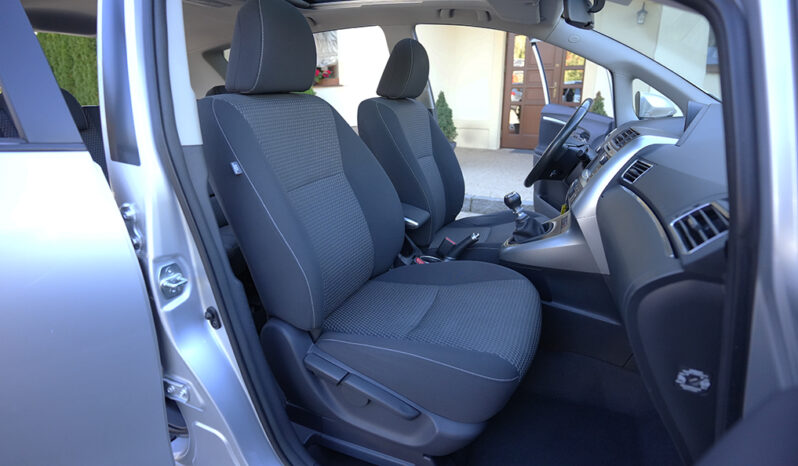 Toyota Verso 1.8 5-Sitzer Executive full