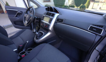 Toyota Verso 1.8 5-Sitzer Executive full