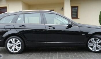 Mercedes-Benz Klasa C 180 T CGI Automatik BlueEFFICIENCY Avantgarde full