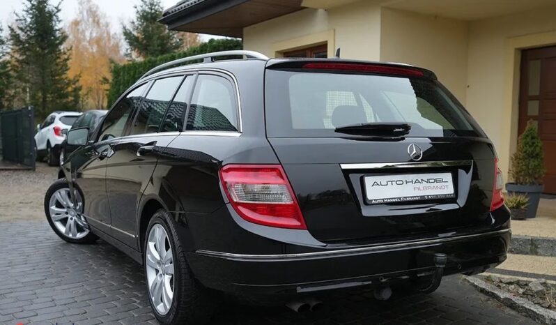Mercedes-Benz Klasa C 180 T CGI Automatik BlueEFFICIENCY Avantgarde full