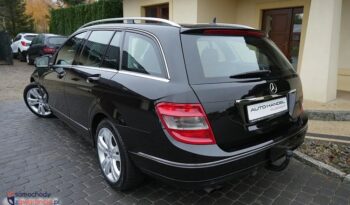 Mercedes-Benz Klasa C 180 T CGI Automatik BlueEFFICIENCY Avantgarde full