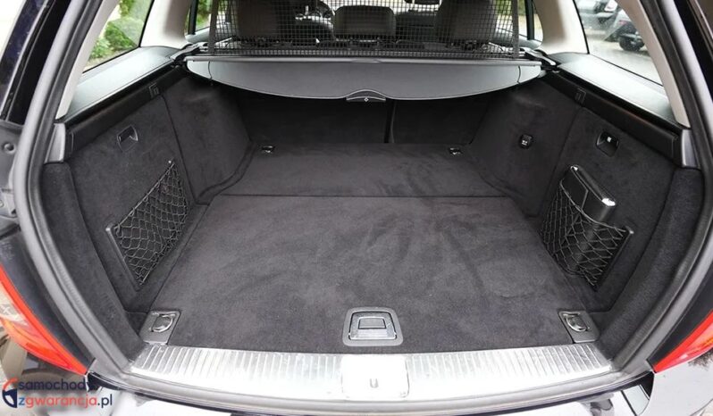 Mercedes-Benz Klasa C 180 T CGI Automatik BlueEFFICIENCY Avantgarde full
