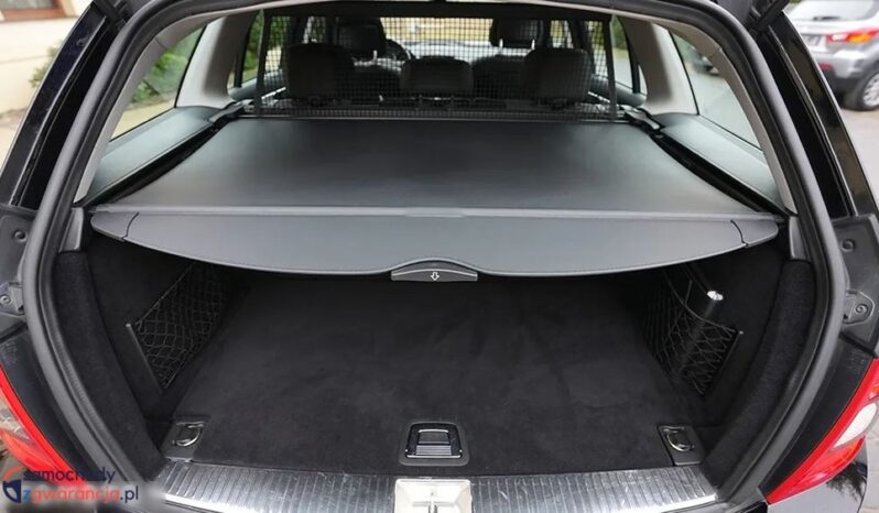 Mercedes-Benz Klasa C 180 T CGI Automatik BlueEFFICIENCY Avantgarde full