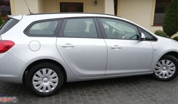 Opel Astra 1.6 Sports Tourer full
