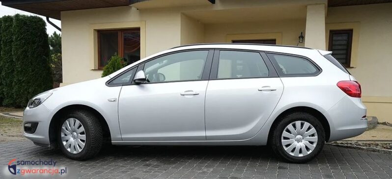 Opel Astra 1.6 Sports Tourer full
