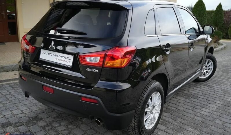 Mitsubishi ASX full