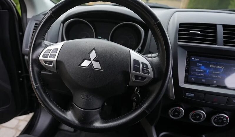 Mitsubishi ASX full
