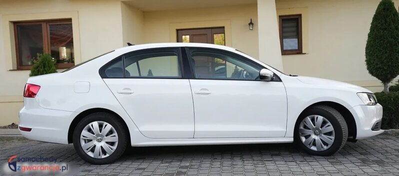 Volkswagen Jetta 1.2 TSI BMT Trendline full