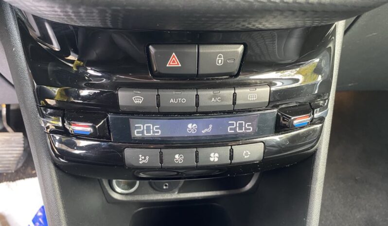 Peugeot 2008 Navi Ledy Stan BDB Gwarancja Gethelp full