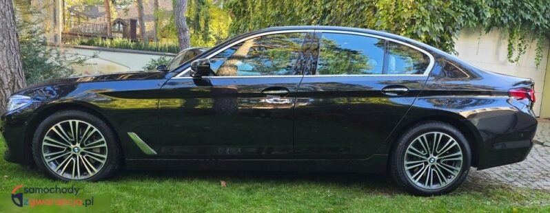BMW Seria 5 540i xDrive Luxury Line full