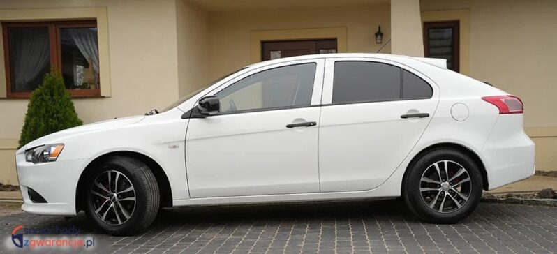Mitsubishi Lancer 1.6 ClearTec Invite full