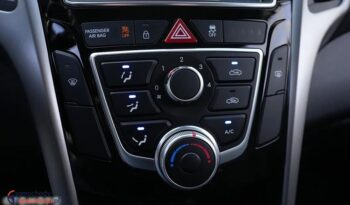 Hyundai I30 blue Kombi 1.4 Classic Navigation full