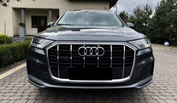 Audi Q7 full