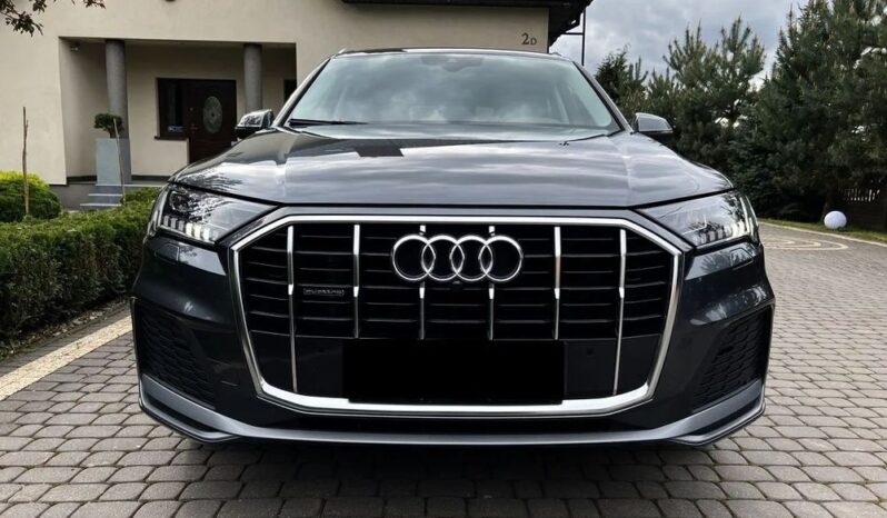 Audi Q7 full