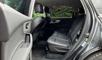 Audi Q7 full