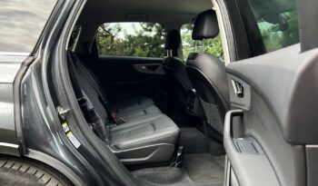 Audi Q7 full