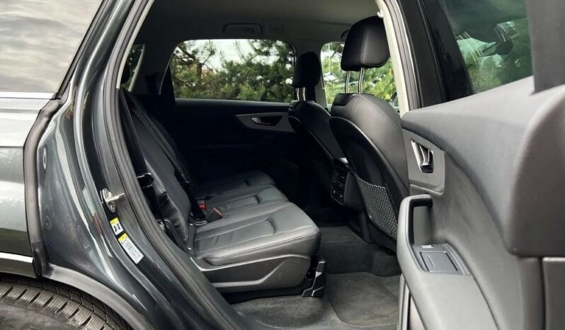 Audi Q7 full