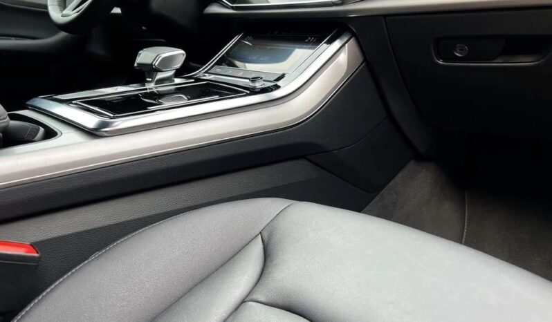 Audi Q7 full