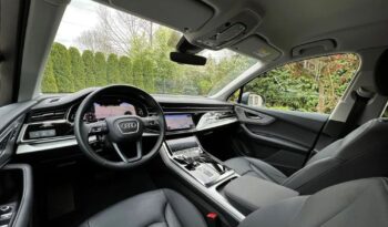 Audi Q7 full