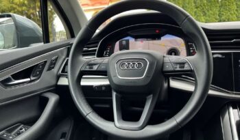 Audi Q7 full
