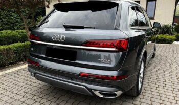 Audi Q7 full