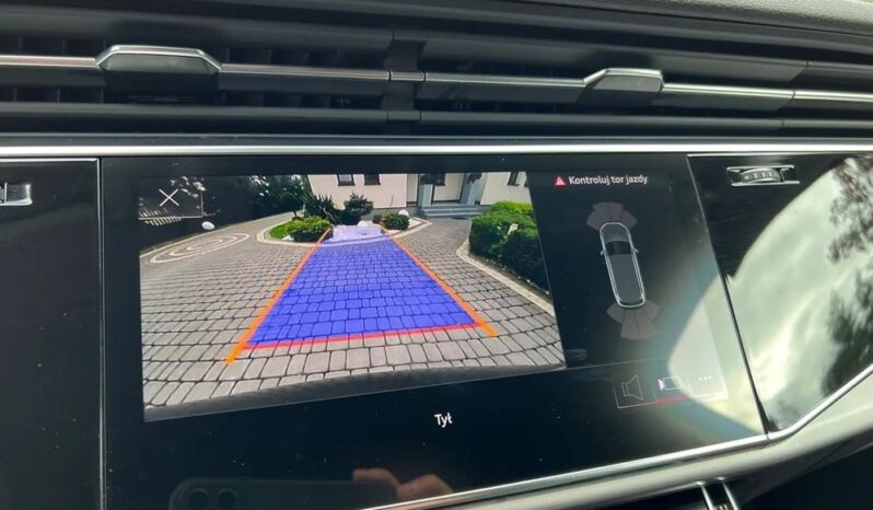 Audi Q7 full