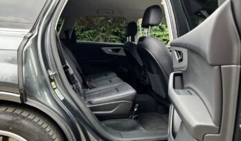 Audi Q7 full